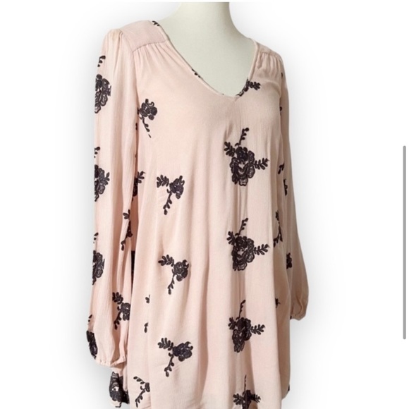 Free People for Revolve Emma’s Austin Embroidered Dress in Soft Pink Medium - Picture 8 of 10